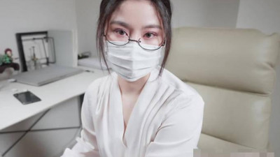 The teacher who gives students footjob in order to get good grades - Nana