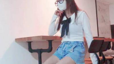 Lolita Club. Drunk and erotic dream of ex-boyfriend&#039;s sexual comfort-Xiao Ke